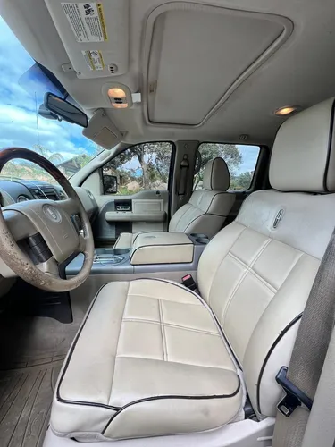 Lincoln Mark LT Pick Up 4x2 At