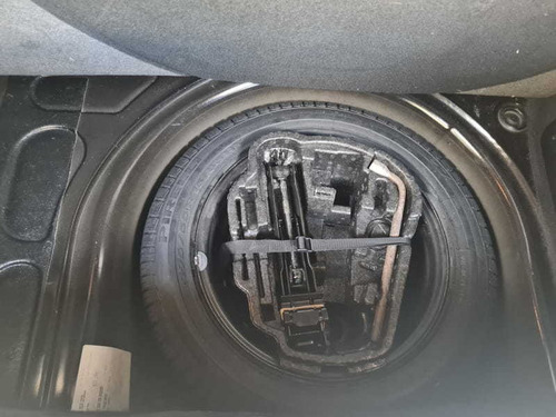 Imagem 14 de 15 de Volkswagen Fox 1.0 8v (g2) (trend) 4p 2013