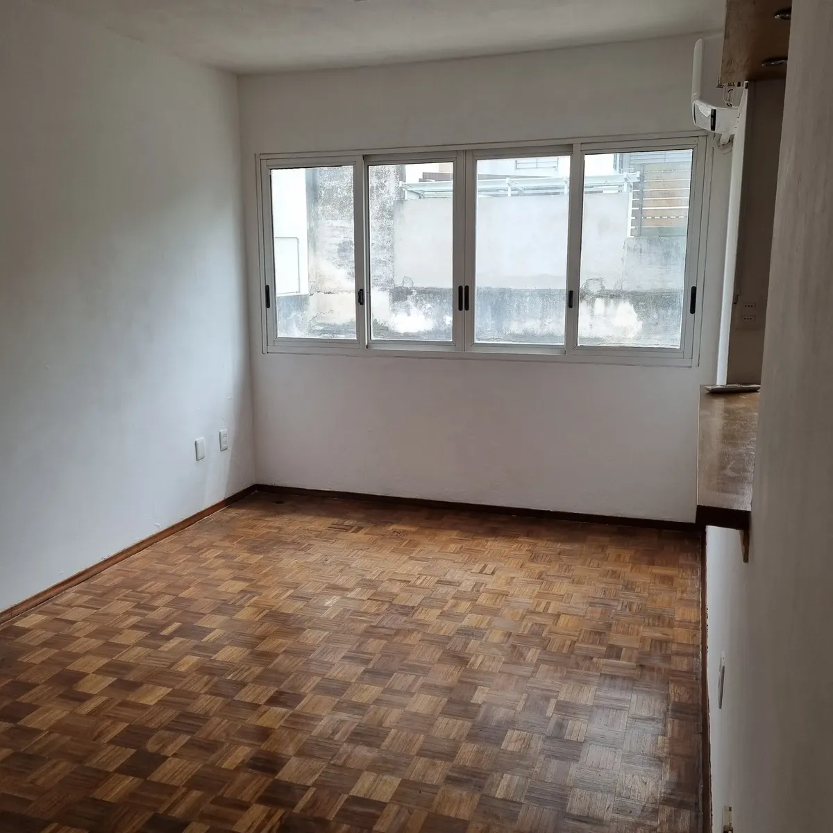 Apartamento Luminoso Y Cómodo,  Con Excelente Ubicación. · Foto 4