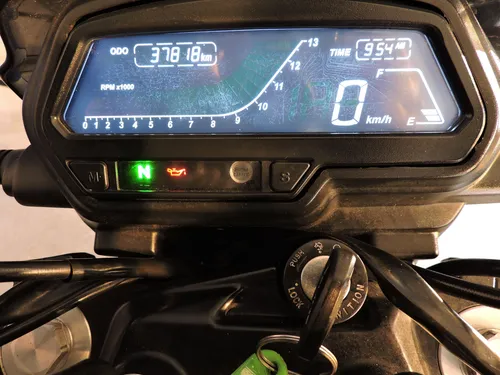 Bajaj Dominar 250 2022