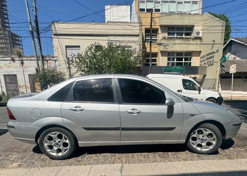 Ford Focus 1.6 Ambiente Gnc