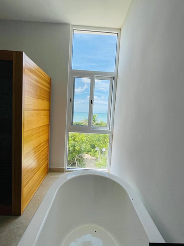 Casa En Venta En Mérida, Vía Costela, Sisal, Yucatán