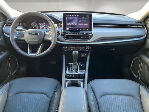 Jeep Compass LONG. T270 1.3 TB 4x2 Flex Aut.