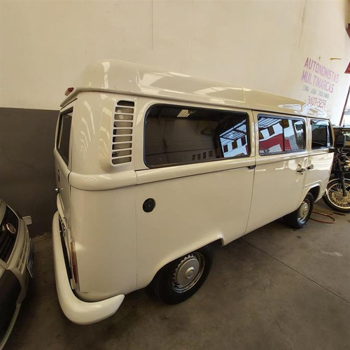 Volkswagen Kombi Standard 1.4 (flex) Flex Manual