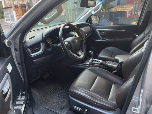 Toyota SW4 SW4 2.8 SRX 4X4 16V TURBO INTERCOOLER DIESEL 4P AUTOMÁTICO
