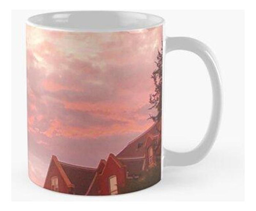 Taza Puesta De Sol Rosa Por El Hospital Estatal Embrujado De