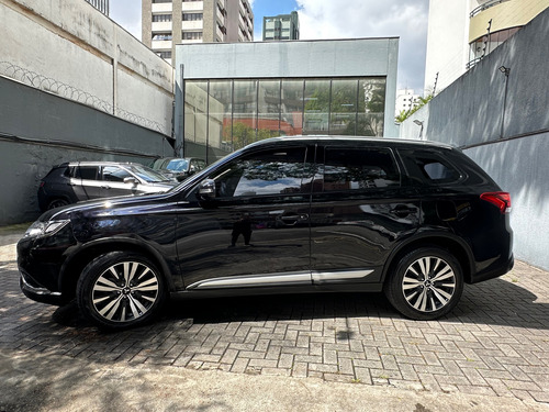 Mitsubishi Outlander 2.0 Hpe Cvt 5p
