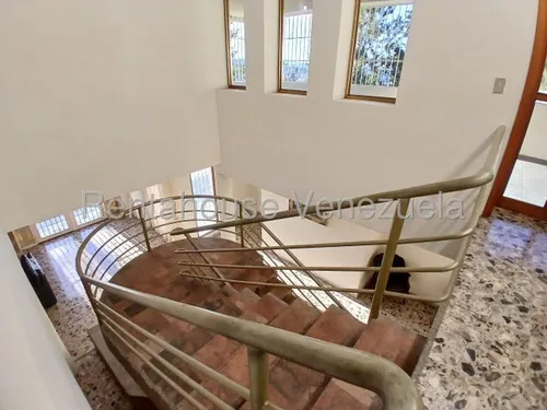 Casas En Venta Mls #25-11547