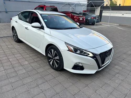 Nissan Altima 2.5 Advance Navi Cvt