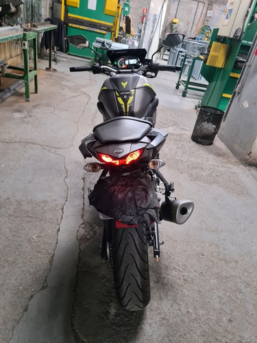 Imagem 4 de 8 de Yamaha Mt 03 321 Abs