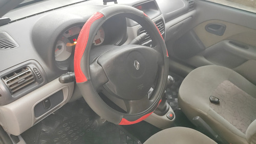 Renault Clio Sedan 1.0 16v Expression Hi-flex 4p