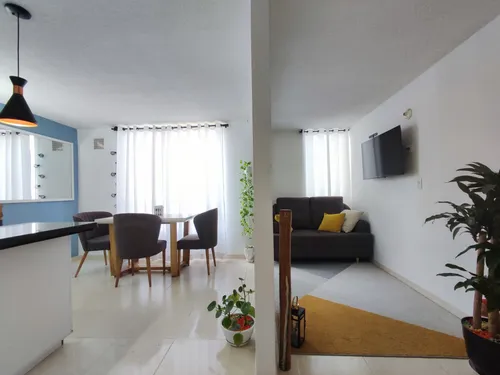 Apartamento En Arriendo En Prados Del Este. Cod A30713