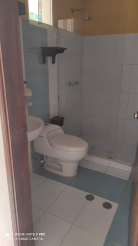 Se Vende Hotel En Urb. La Mira, Sector Playa El Agua Ve02-067mg-ss