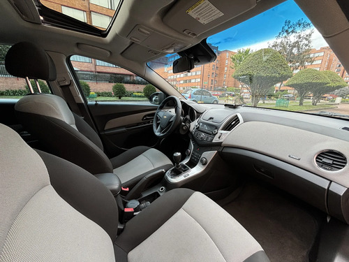 Chevrolet Cruze 1.8 Platinum Lt
