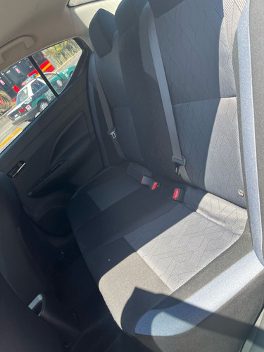 Nissan Versa 1.6 Advance Mt