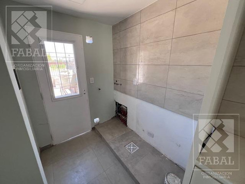 Casa Venta Rincón Lindo, Cipolletti, 3 Dormitorios, 2 Baños, Cochera Y Jardín (apto Crédito)