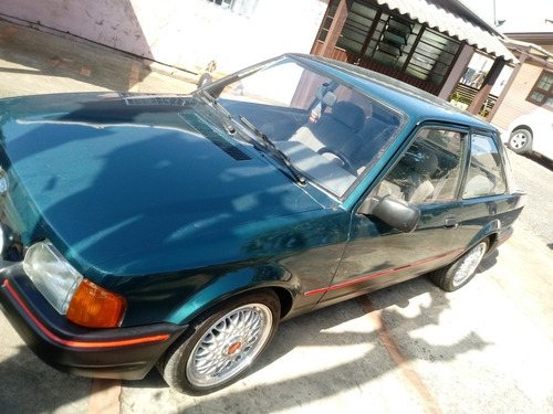 Imagem 4 de 5 de Ford Escort Hobby