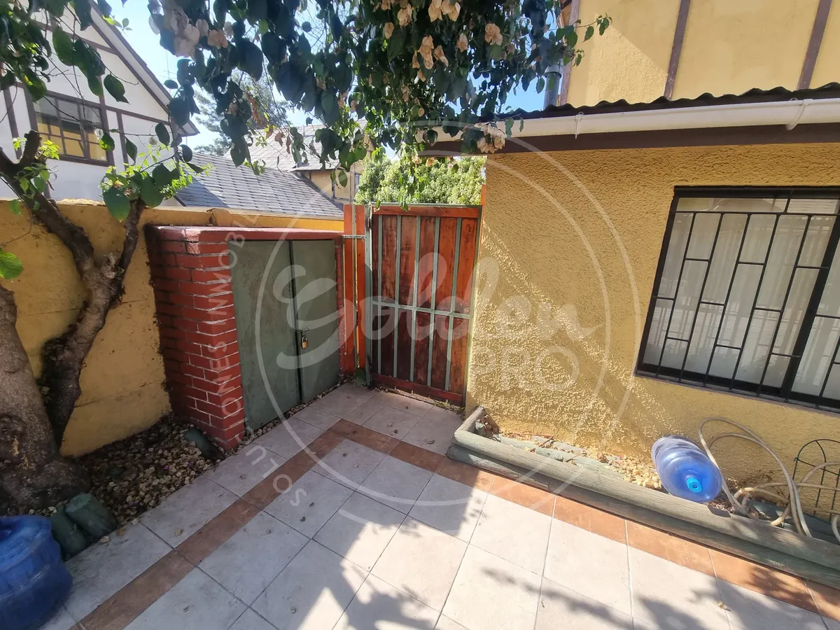 Imagen 3 de 22 de Casa 3 Dormitorios Psje Cerrado Santa Ines Con Av La Florida