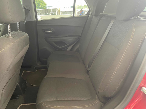 Imagen 10 de 15 de Chevrolet Trax 2019 1.8 Ls Mt