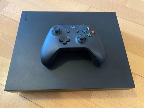 Xbox One X 1tb En Caja Con Todos Los Accesorios Y Cargador