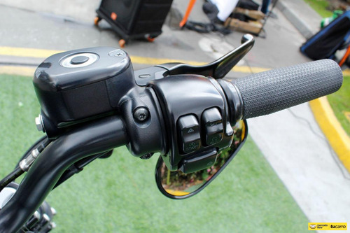 Imagen 22 de 25 de Harley Davidson Xl 883 N Sportster