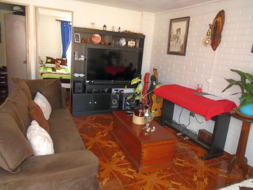 Casa Acogedora 3d. 1b 1e. Construcción Sólida.