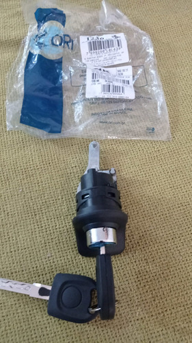 Cerradura De Maleta Con Llave Vw Gol Parati G4 06/08