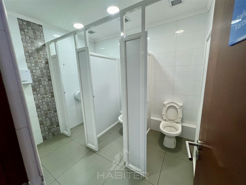 Arrienda Local Comercial Con Planta Libre En Temuco