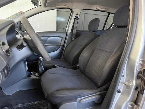 Imagen 15 de 20 de Renault Sandero 2016 1.6 Dynamique 90cv Abs Autoargentina