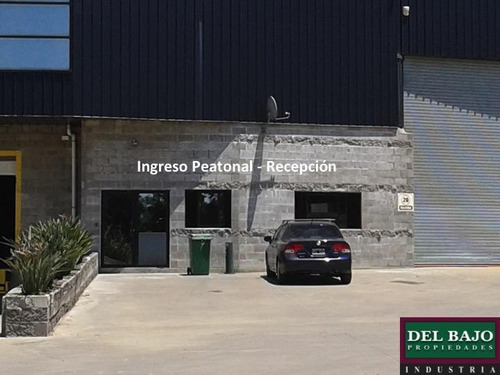 Imagen 3 de 26 de Nave Industrial - El Triangulo