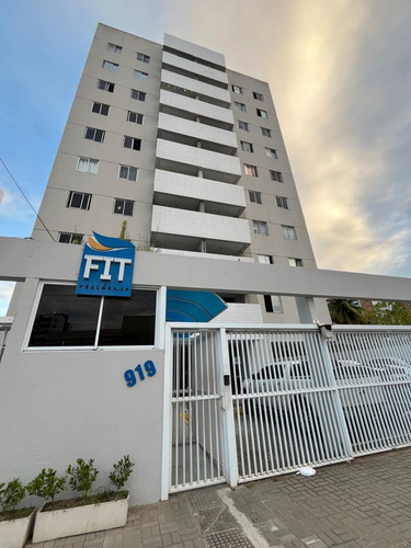 Apartamento Mobiliado Com 3 Quartos Com Suíte E Varanda Na Ponta Verde Rua Deputado José Lages