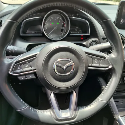 Mazda 2 GRAND TOURING LX SEDAN