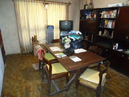 Imagen 2 de 10 de Chalet En Venta En Ituzaingo Norte