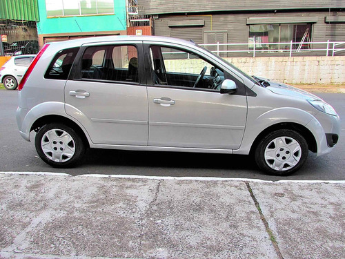 Ford Fiesta 1.6 Mpi Hatch 8v Flex 4p Manual