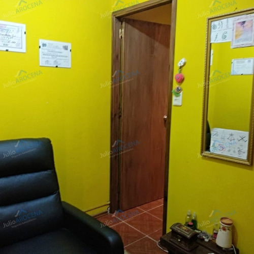En Venta - Local Céntrico Amoblado