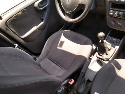 Imagem 9 de 10 de Chevrolet Corsa 2012 1.4 Maxx Financia Sem Entrada