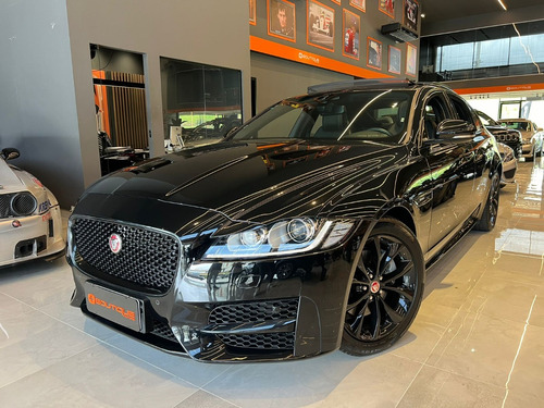 Jaguar XF 2.0 Si4 R-sport 4p