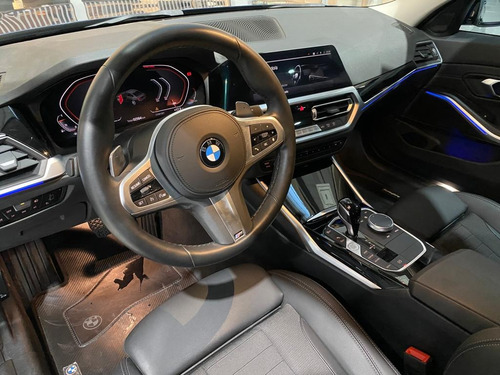 BMW Serie 3 3.0 330i Sedan Sport Line 252cv