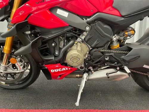 Ducati Streetfighter V4 S