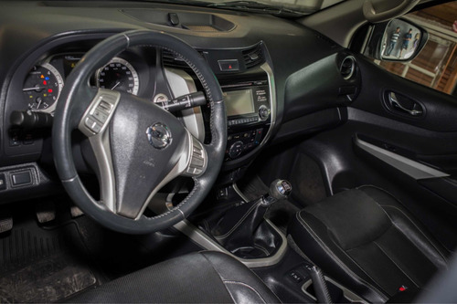 Nissan Np300 2016 2.3 Frontier Le Cd 4x2 Mt