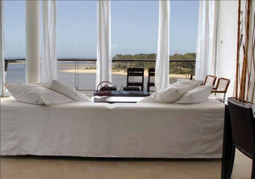 Imagen 2 de 9 de Hermoso Apartamento Sobre Arroyo Maldonado! - La Barra La Barra