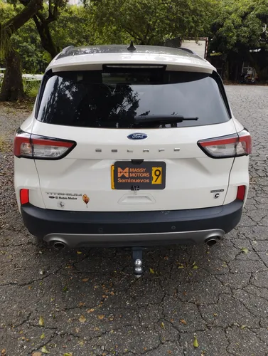 Ford Escape TITANIUM HEV TP 2500CC 4X4