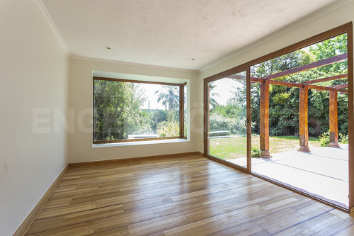 Casa En Venta - San Carlos De Apoquindo