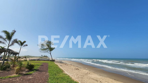 Terreno En Venta - Playa Hermosa