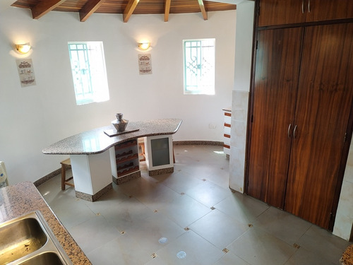 Imagen 21 de 27 de Venta De Casa En La Urb. Terrazas Del Club Hípico, Municipio Baruta