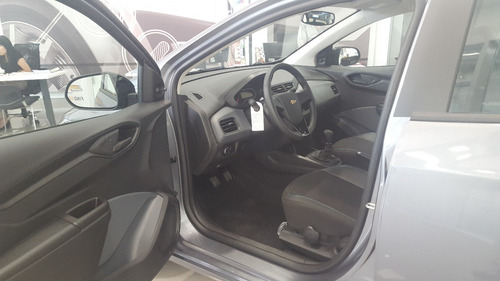 Imagen 2 de 10 de Chevrolet Onix Joy Plus 1.4 Black Mt Vz