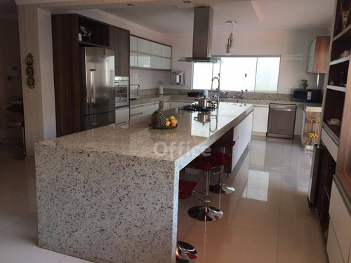 Imagem 14 de 21 de Casa À Venda, 309 M² Por R$ 750.000,00 - Setor Central - Anápolis/go - Ca0095