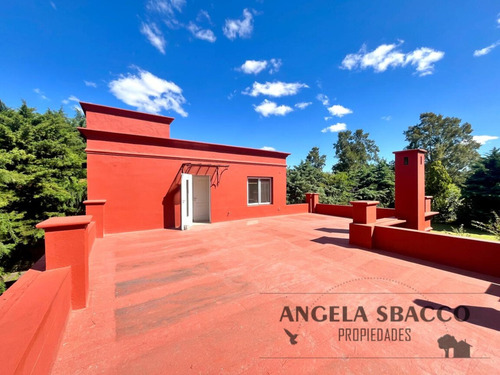 Excelente Casa En San Joaquín.