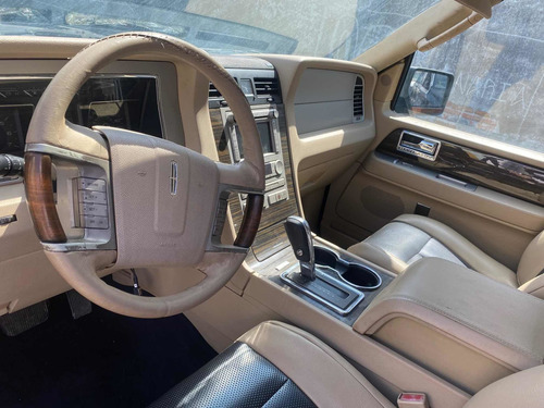 Imagen 9 de 13 de Lincoln Navigator 2009 5.4 Ultimate 4x2 Mt