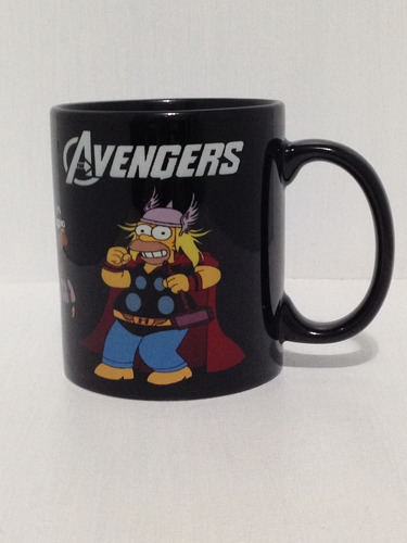 Caneca Cerâmica Especial Simpsons + The Avengers